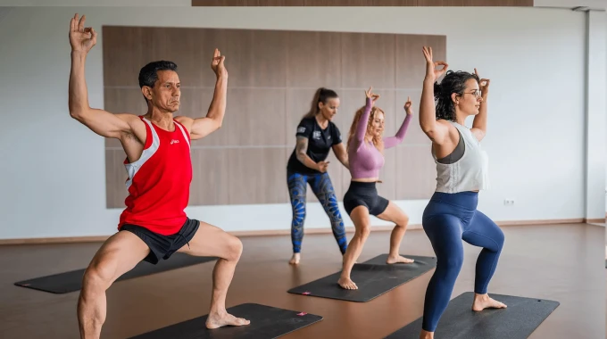 Header Yoga 7
